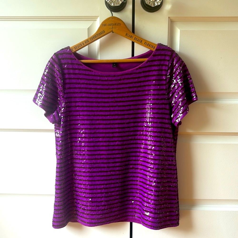 Sequin T Shirt Size Medium